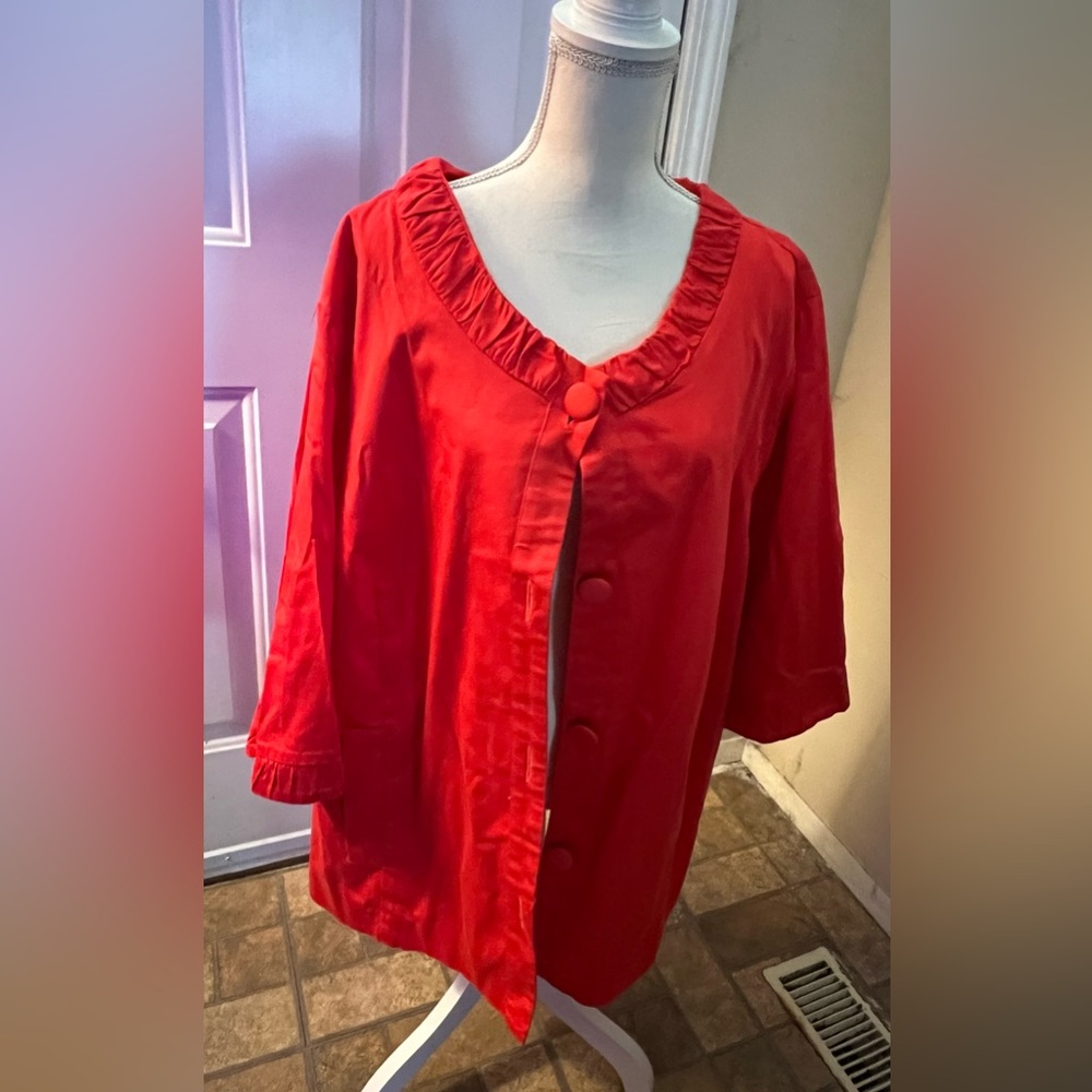 Maggie Barne red scalloped collar, decorative buttons, blazer, size 3x/ 26/28